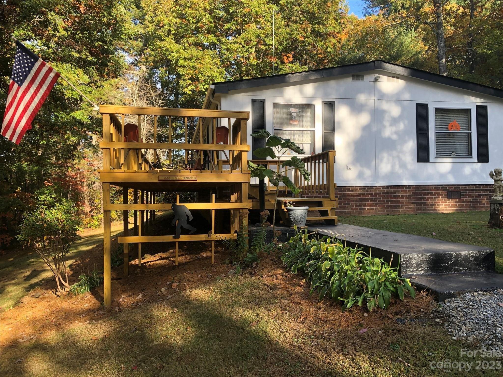 Messer St, Valdese, NC 28690
