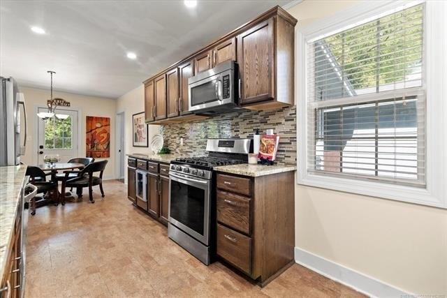 S Dewey Ave, Bartlesville, OK 74003