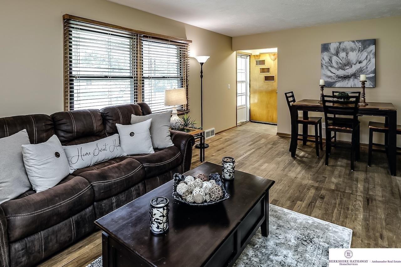 S 49th St, Omaha, NE 68106