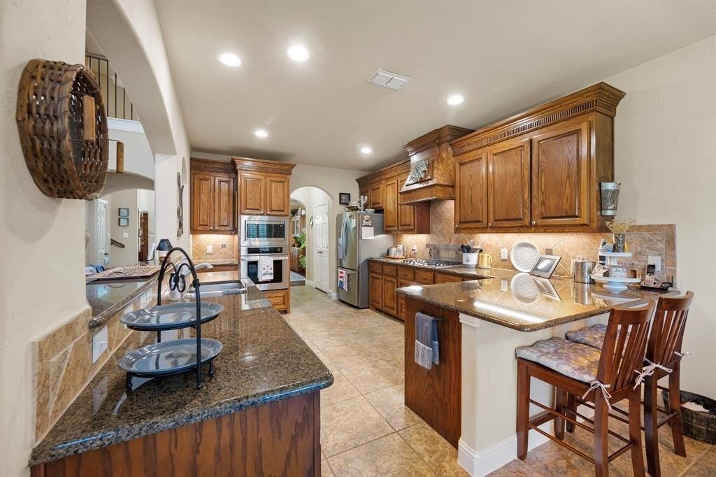 Nadar, Grand Prairie, TX 75054