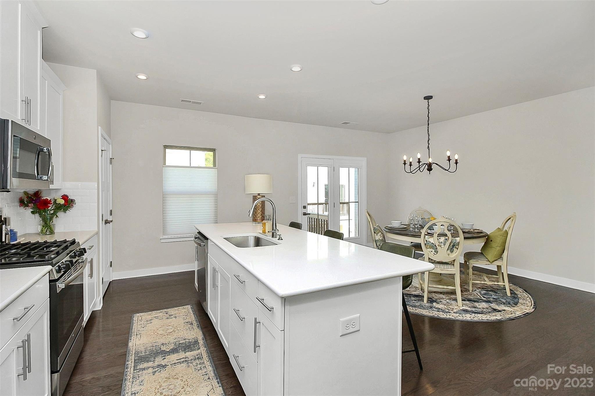 Salix Bend Dr, Charlotte, NC 28205