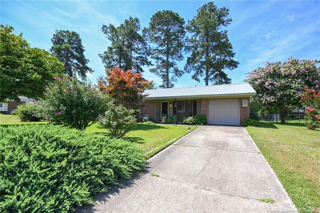 Avila Dr, Fayetteville, NC 28314