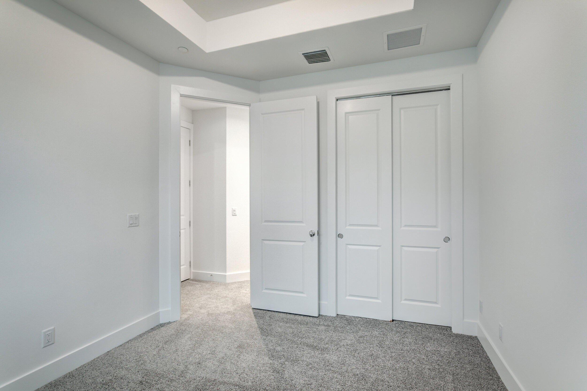 Gross Pointe Dr, Palm Beach Gardens, FL 33418