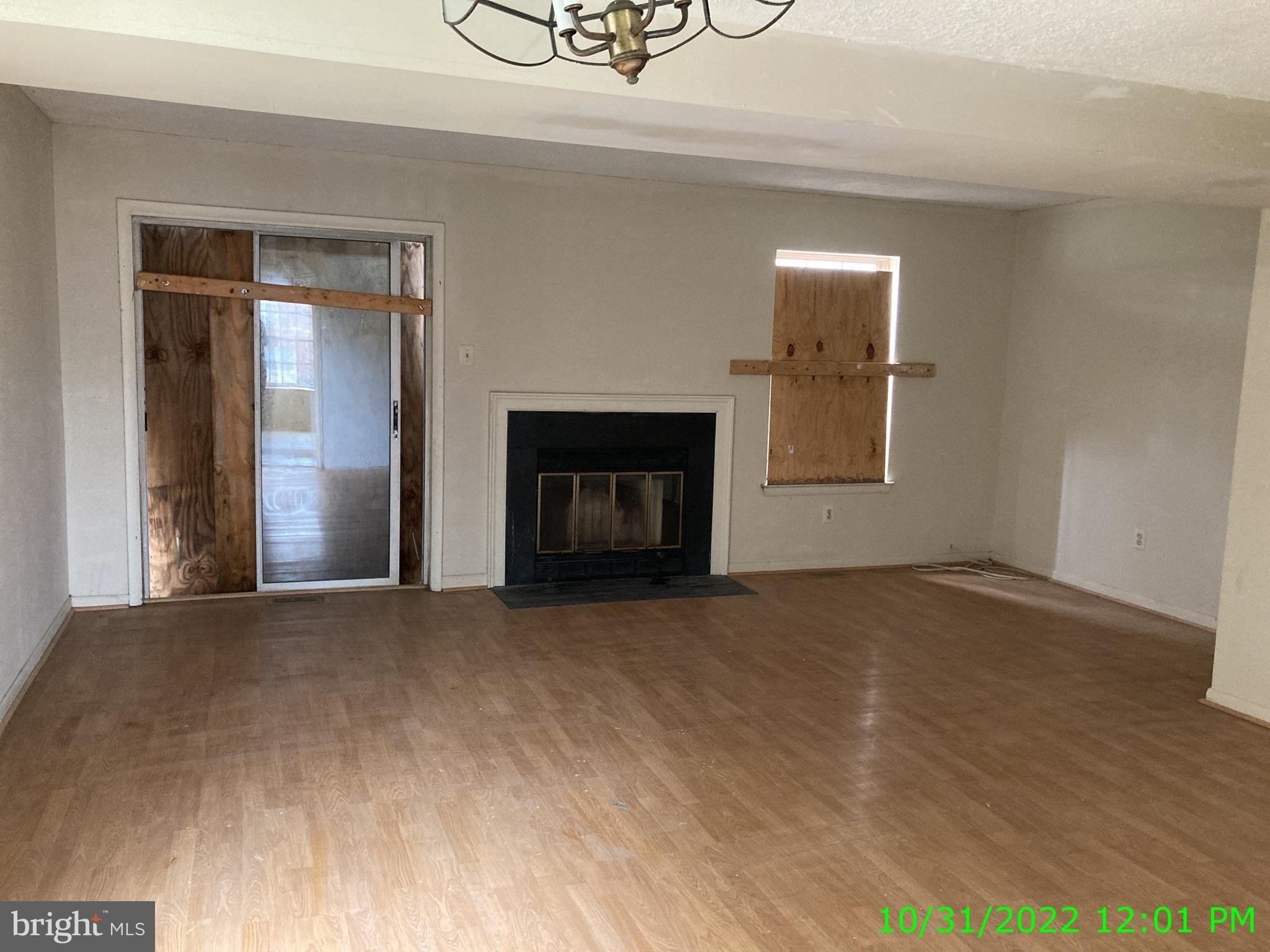 Londonderry Ct, Laurel, MD 20707