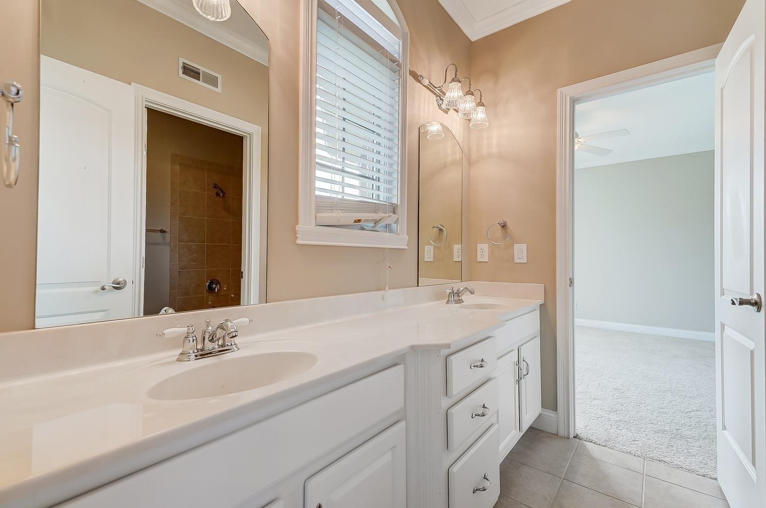 Konstantine Ln, Loveland, OH 45140