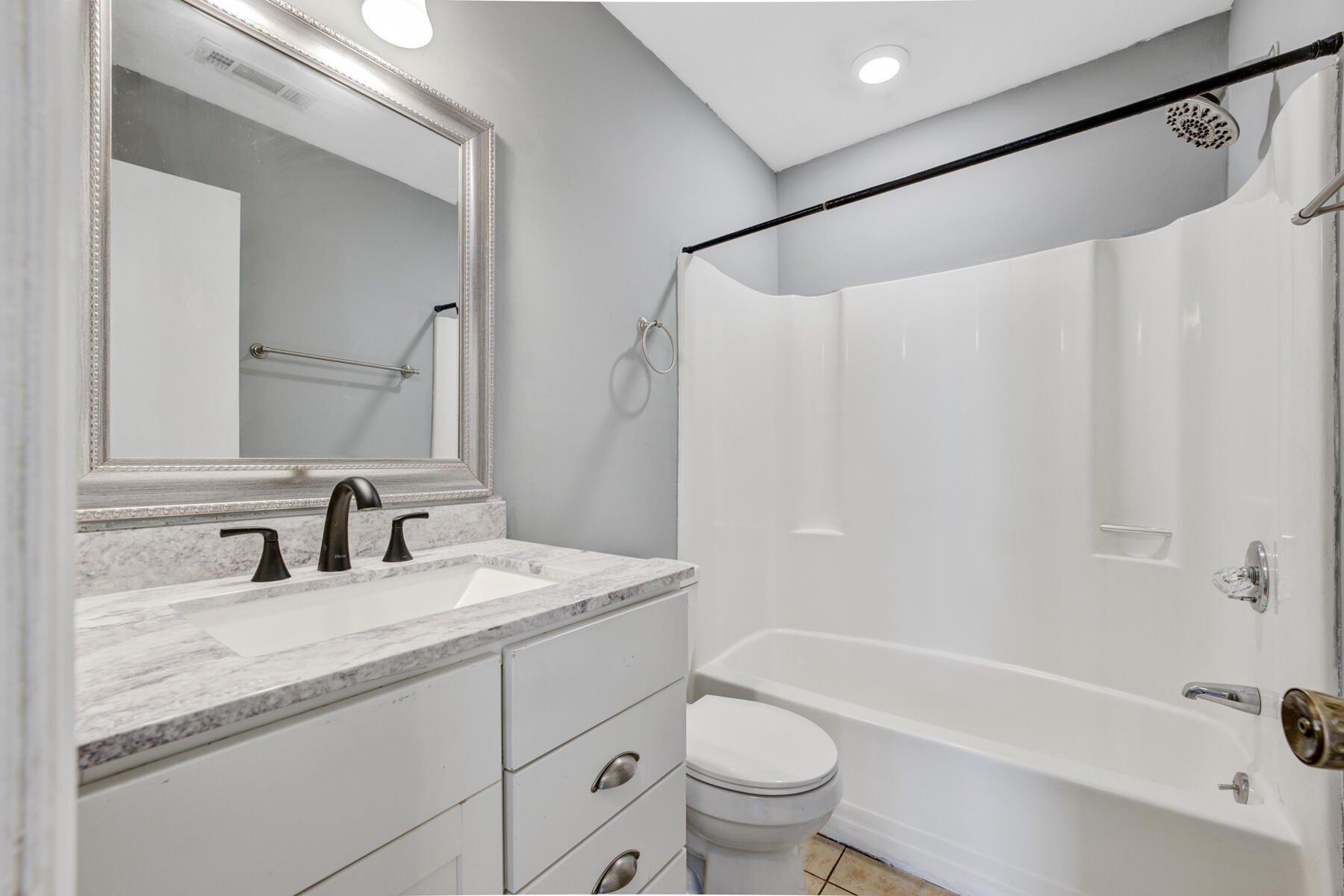 Alston Cir, Goose Creek, SC 29445