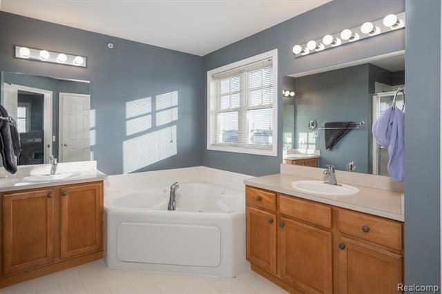 Harding St, Canton, MI 48188