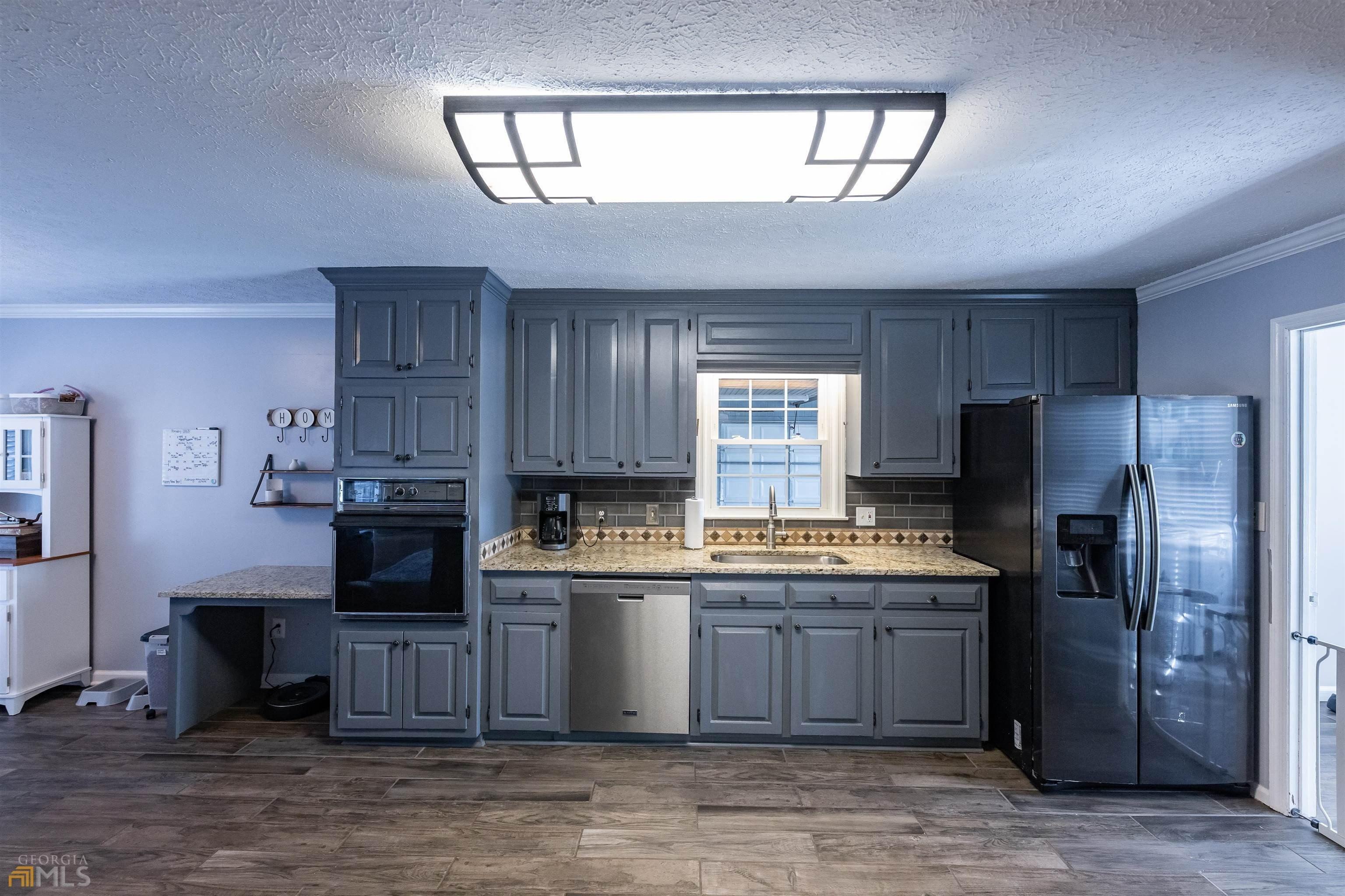 Shasta Dr, Thomaston, GA 30286