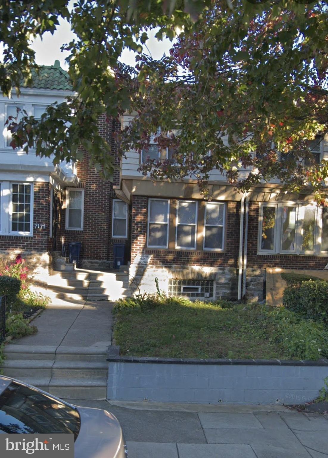 Georgian Rd, Philadelphia, PA 19138