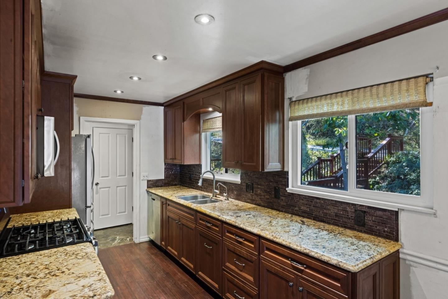San Bernabe Dr, Monterey, CA 93940