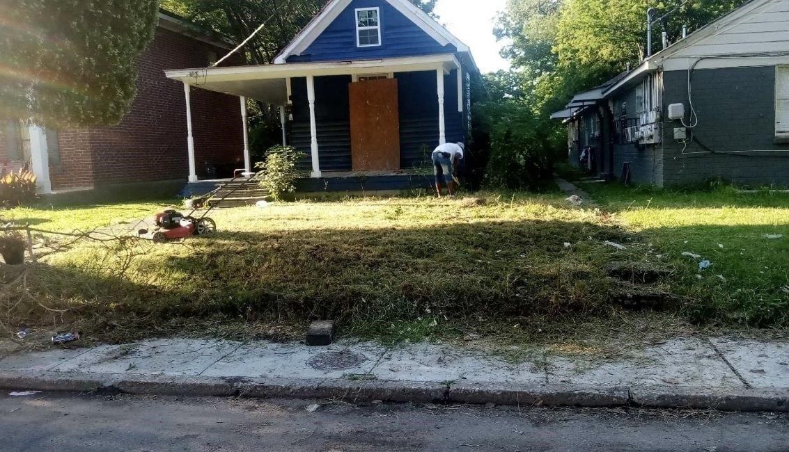 Leon Pl, Memphis, TN 38107
