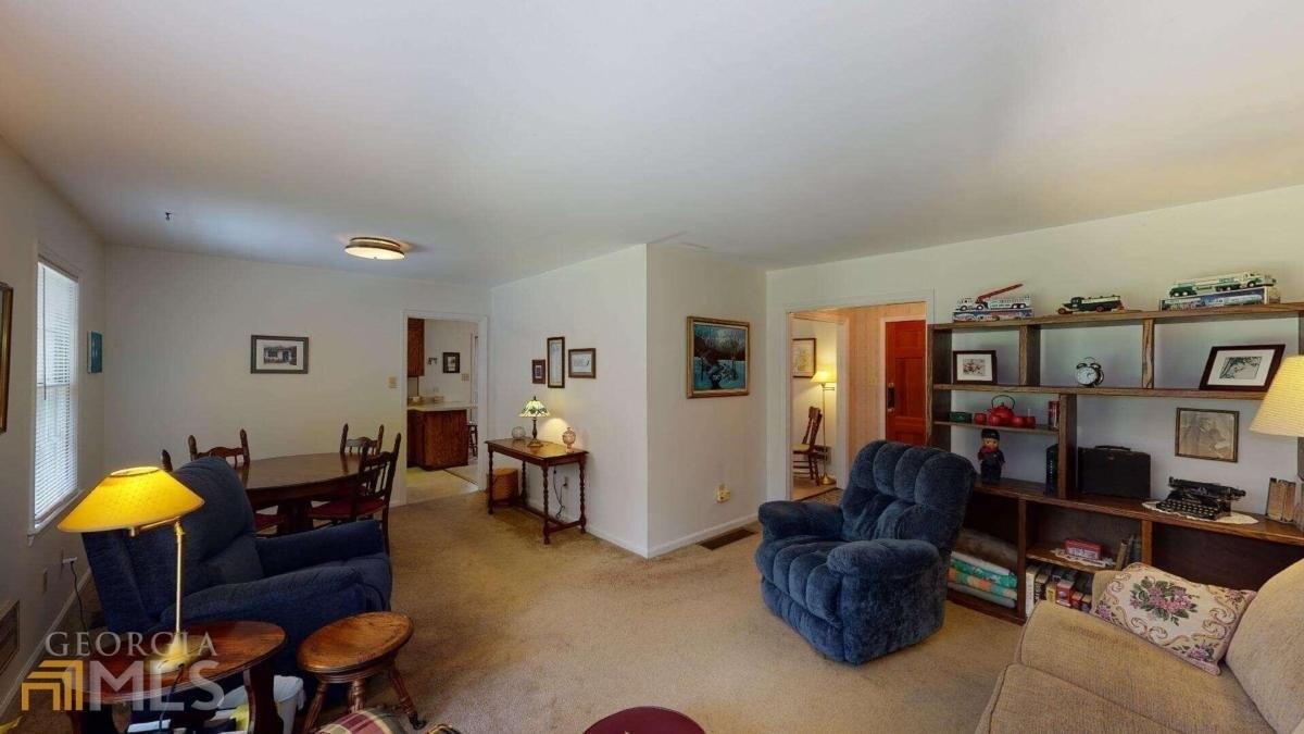 Carla Dr, Morrow, GA 30260