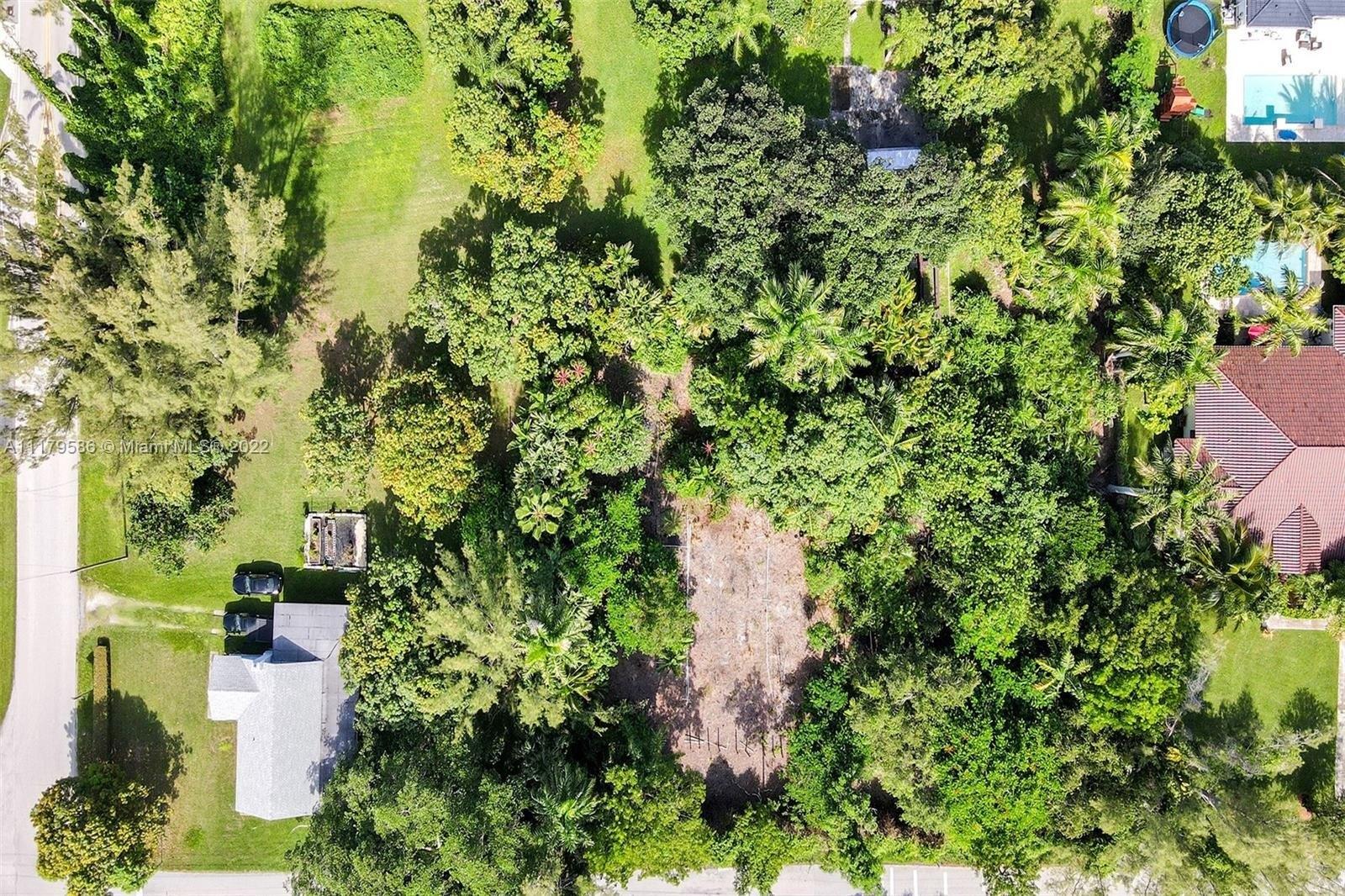 Sw 92nd Ct, Palmetto Bay, FL 33157