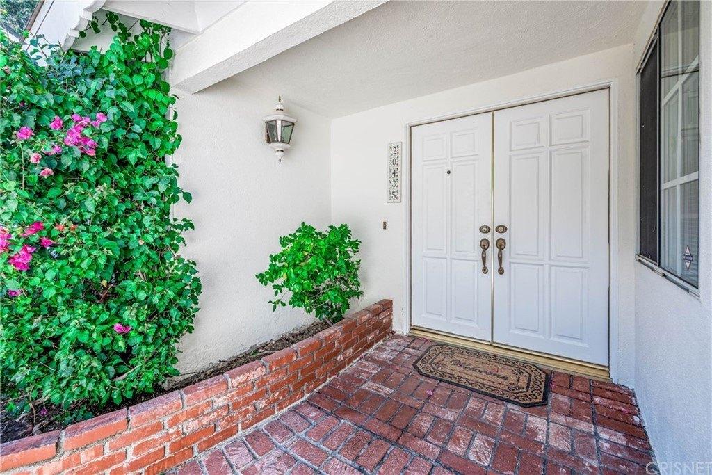Miranda St, Woodland Hills, CA 91367