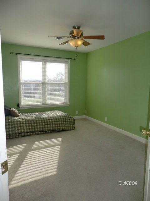 Shetland Rd, Albany, OH 45710