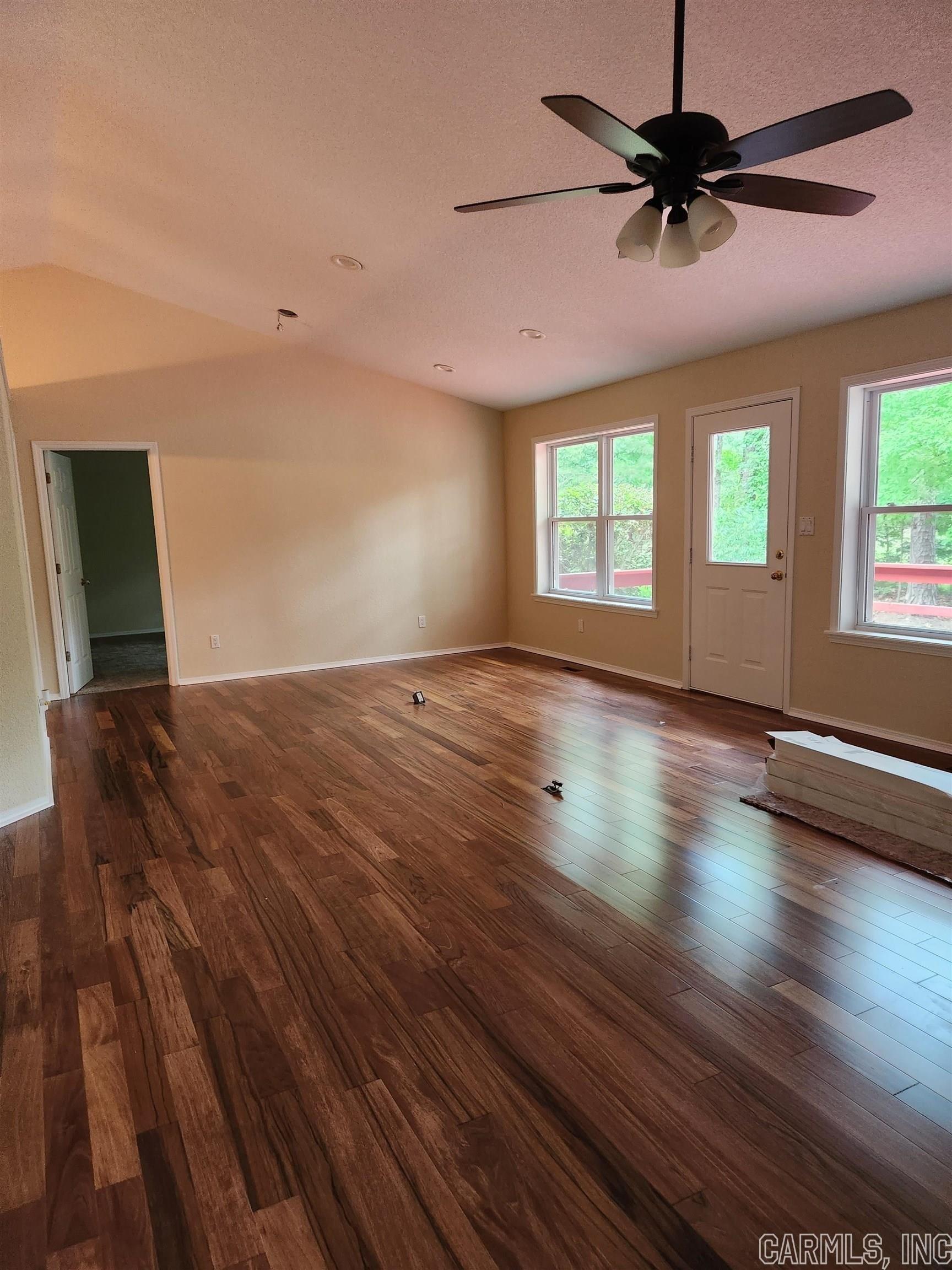 Leno Ln, Hot Springs Village, AR 71909