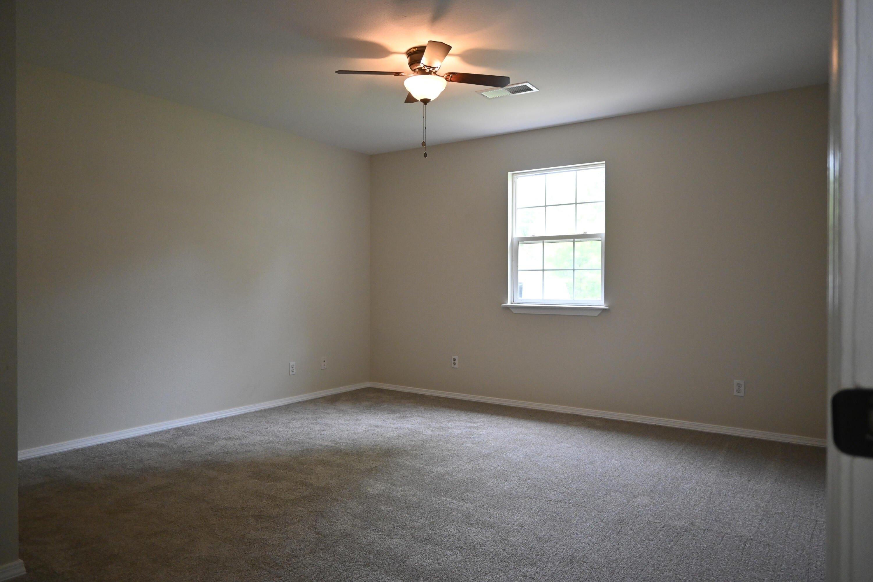 Tate St, Clarksville, AR 72830