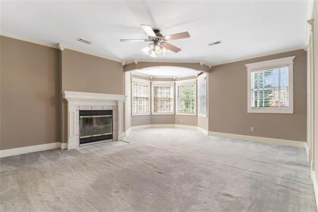 N Windbrook Ct, Kansas City, MO 64152