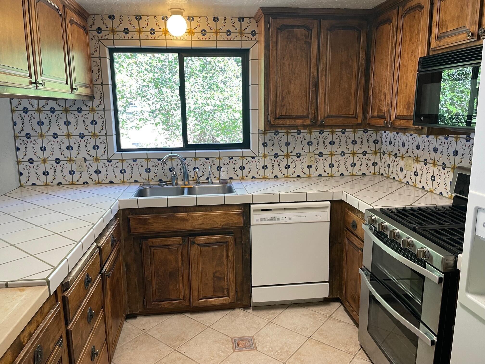 Yellow Pine Ave, Shasta Lake, CA 96019