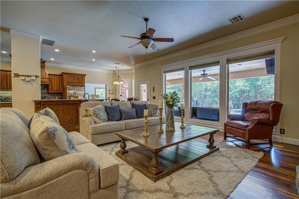 Redbud Canyon Dr, Edmond, OK 73034