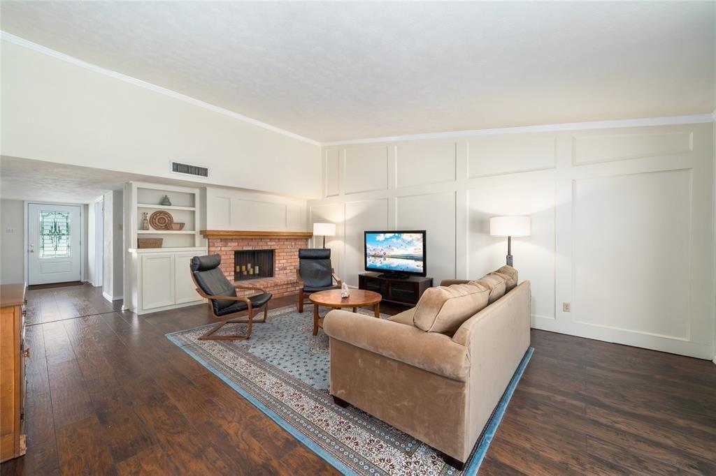 Cedar Ln, Rowlett, TX 75089