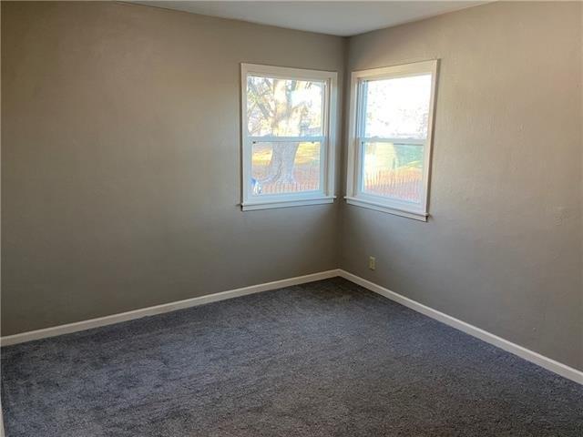 S 6th Street Ter, Clinton, MO 64735