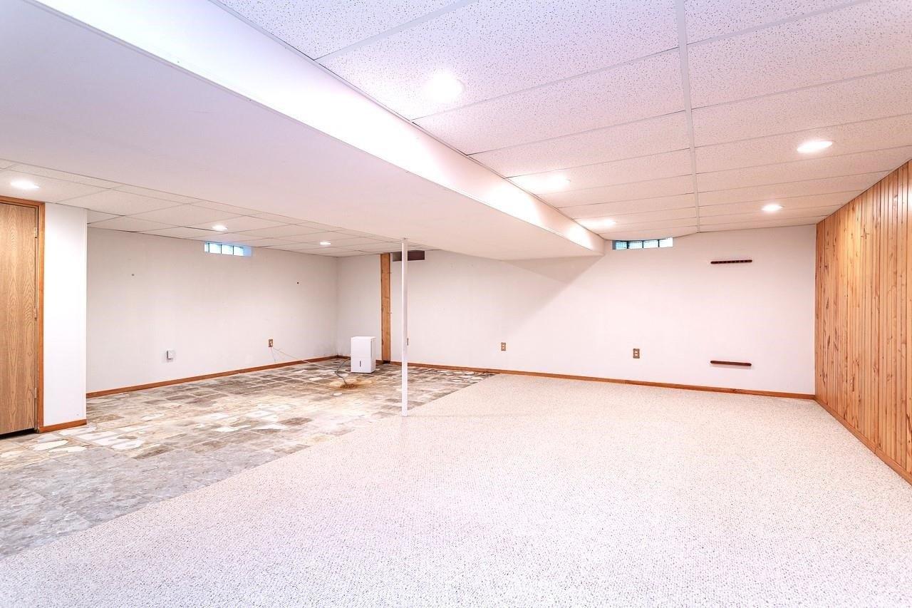 Merrill Ave, Wausau, WI 54401