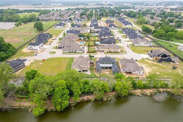 S Gary Pl, Tulsa, OK 74137