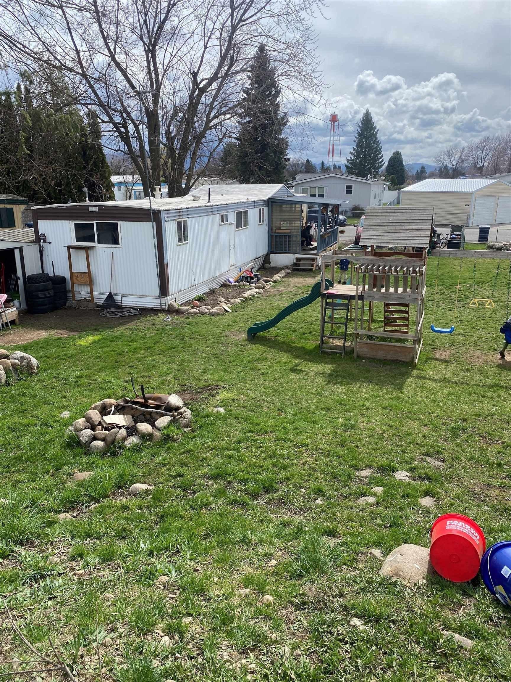 E Courtland Ave, Spokane Valley, WA 99216