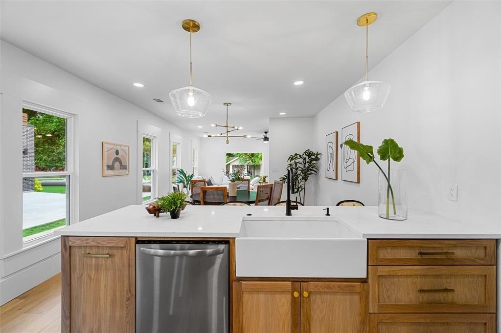 N Waverly Dr, Dallas, TX 75208