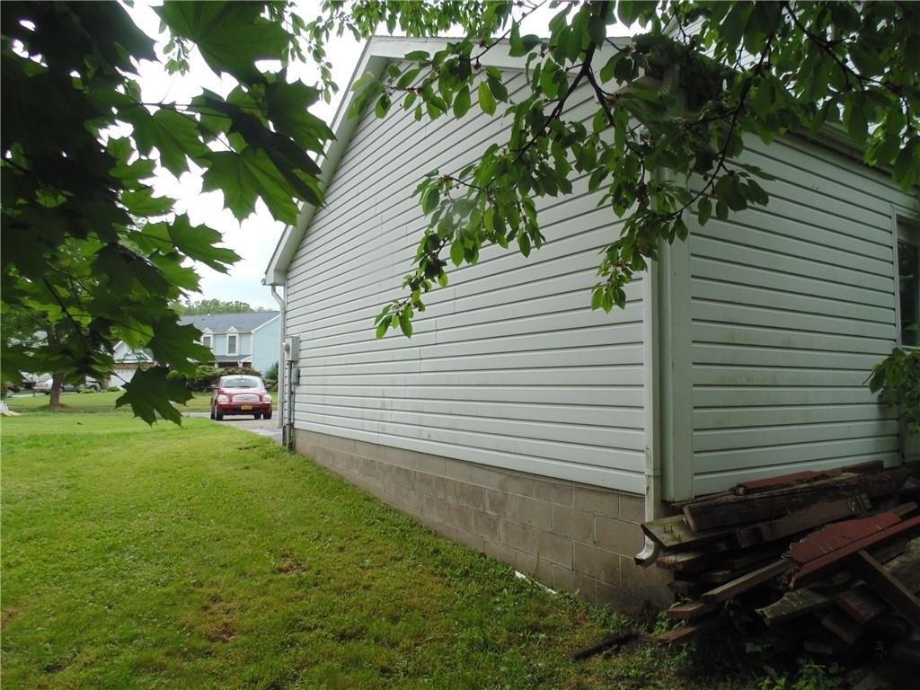 Shadow Ln, Rochester, NY 14606