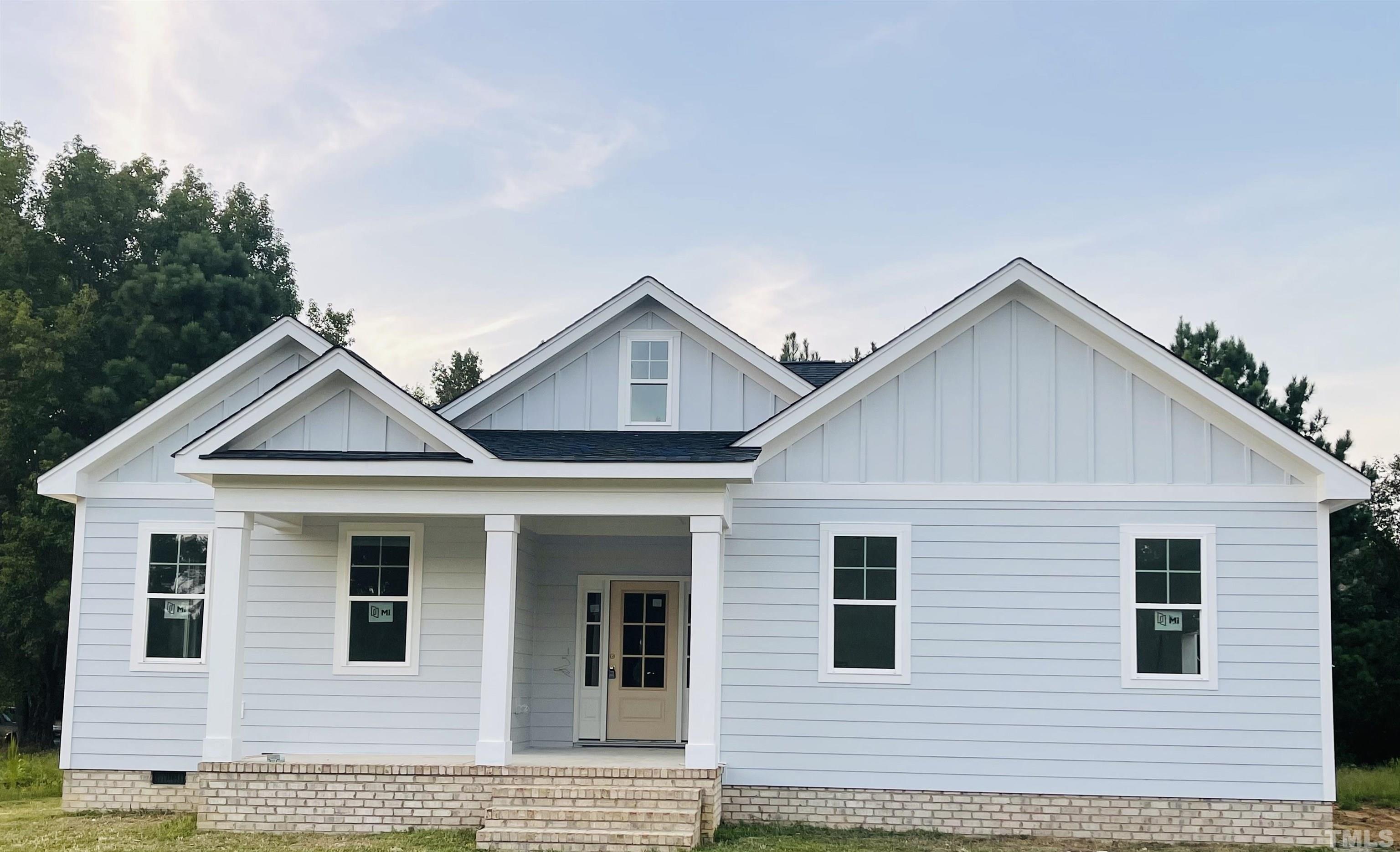 Bella Ln, Zebulon, NC 27597