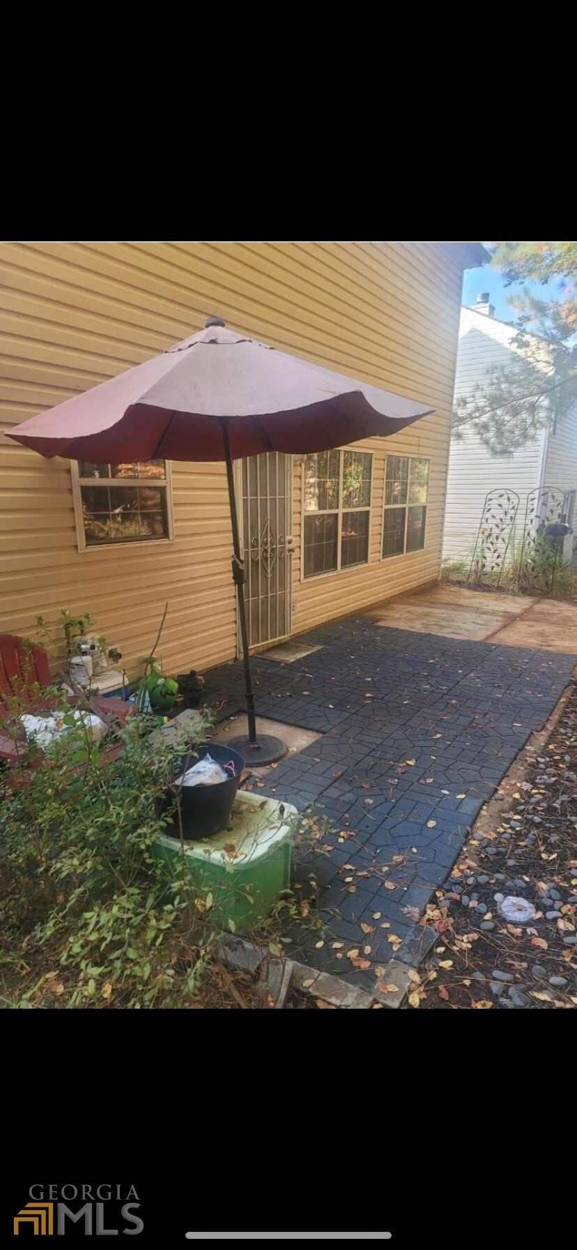 Ravenwood Ln, Lithonia, GA 30038