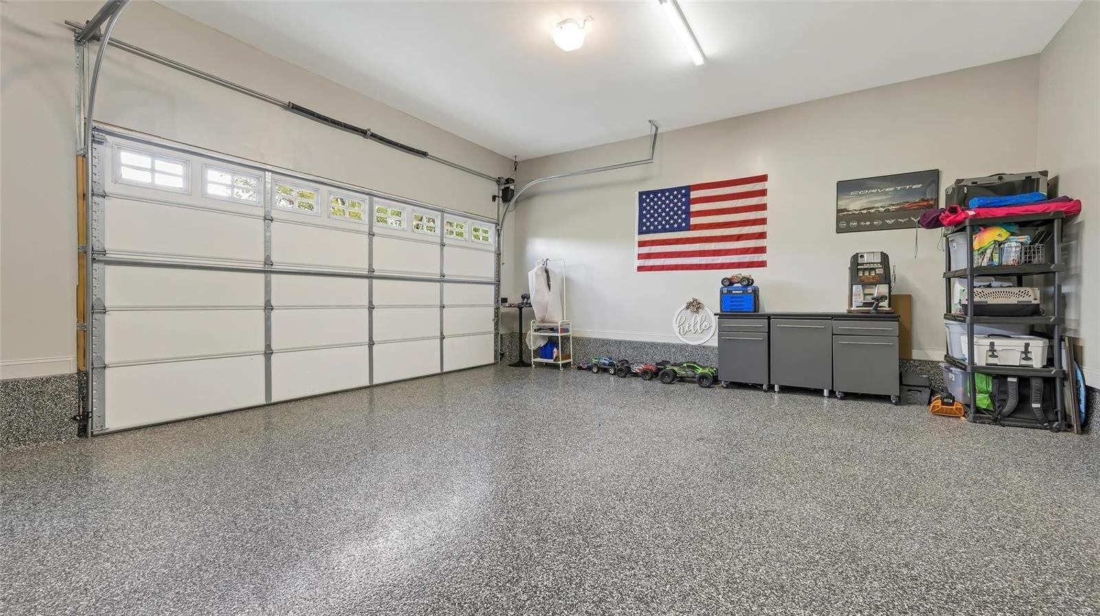 E Lakewood Dr, Fenton, MO 63026