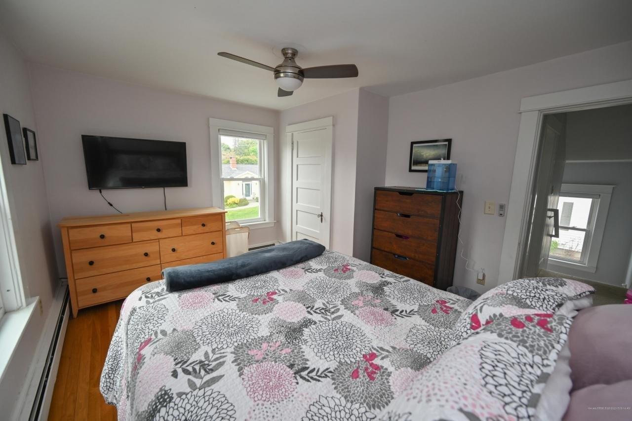 Mountain View Ave, Bangor, ME 04401