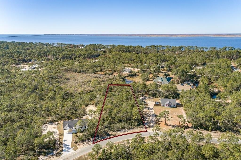 Pond Away Ct, Eastpoint, FL 32328