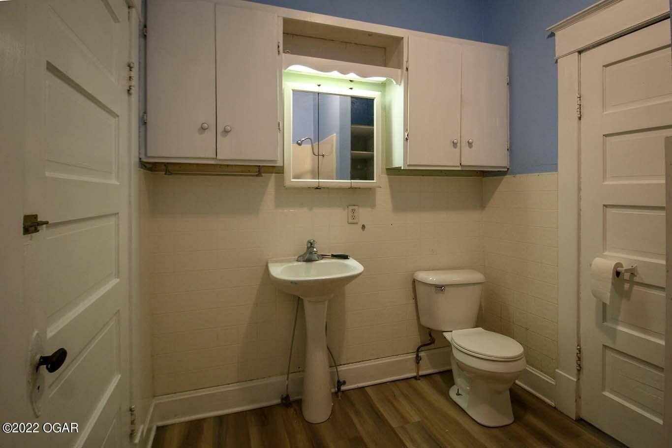 S Connor Ave, Joplin, MO 64804