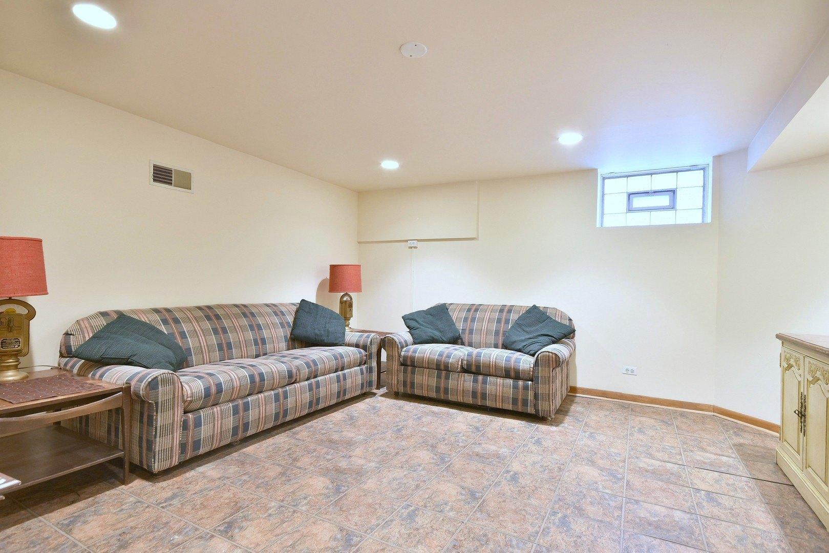 N 76th Ct, Elmwood Park, IL 60707