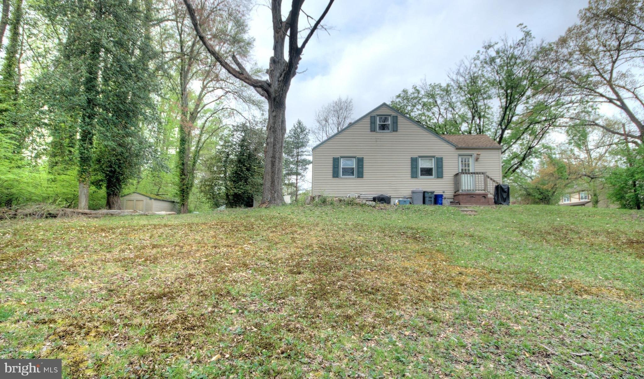 Silver Lake Dr, Clementon, NJ 08021