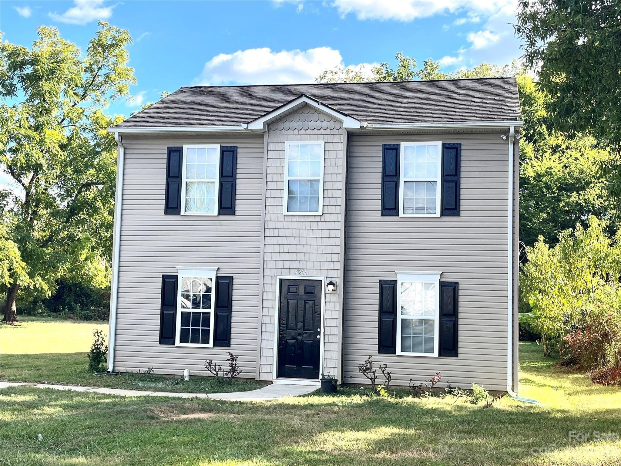 Wilson Ln, Charlotte, NC 28206