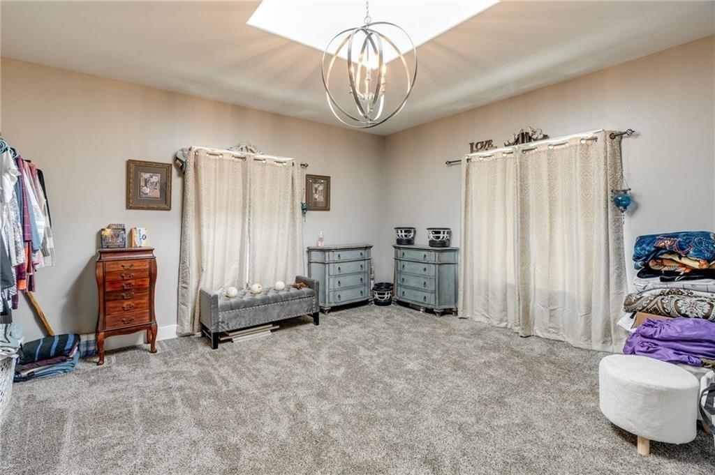 Valley View Ln, Edmond, OK 73034