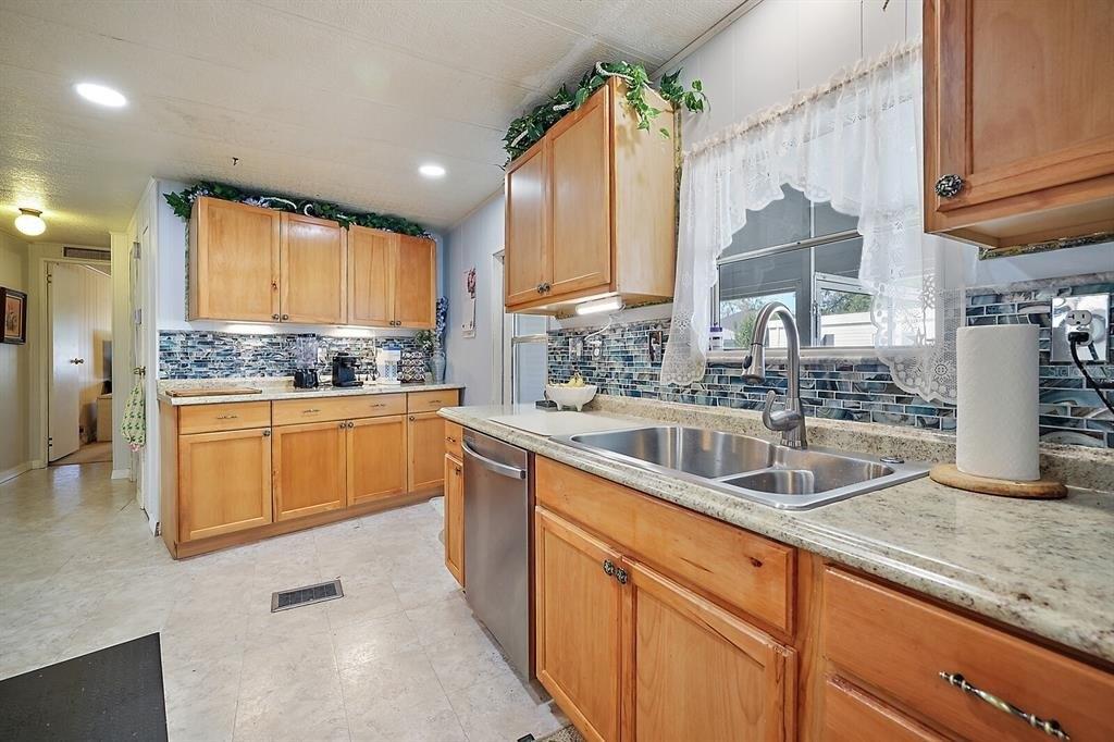 Weeping Willow Ave, Lady Lake, FL 32159