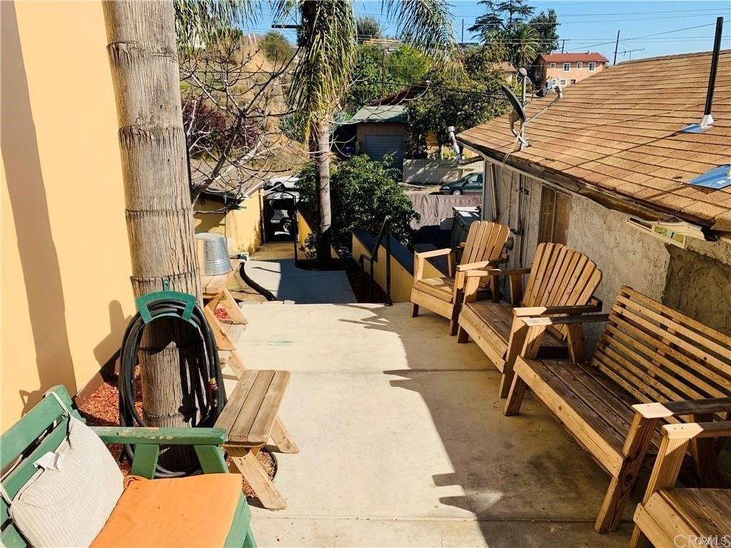 N Gage Ave, Los Angeles, CA 90063