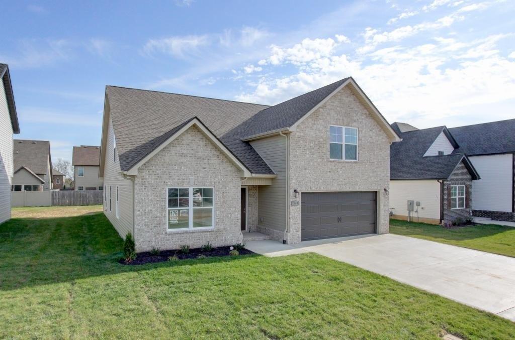Kingbird Dr, Clarksville, TN 37040