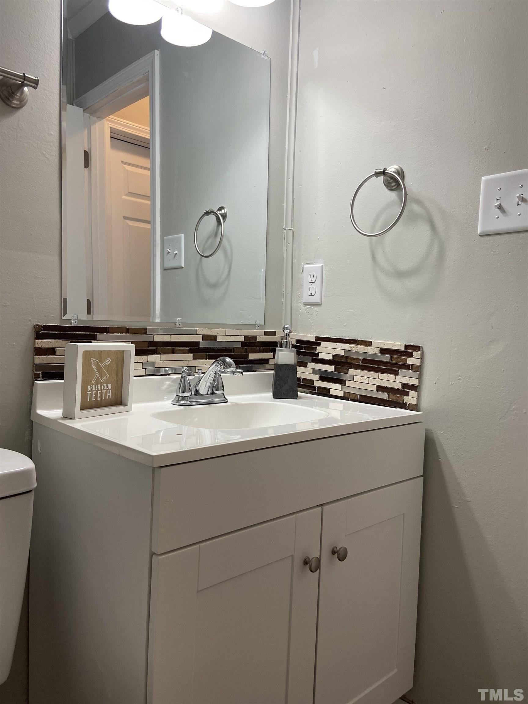 Mulberry Ln, Jacksonville, NC 28546