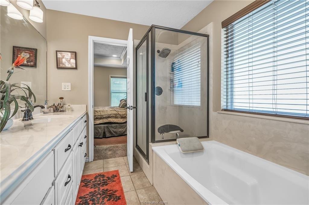Bennett St, Bryan, TX 77802