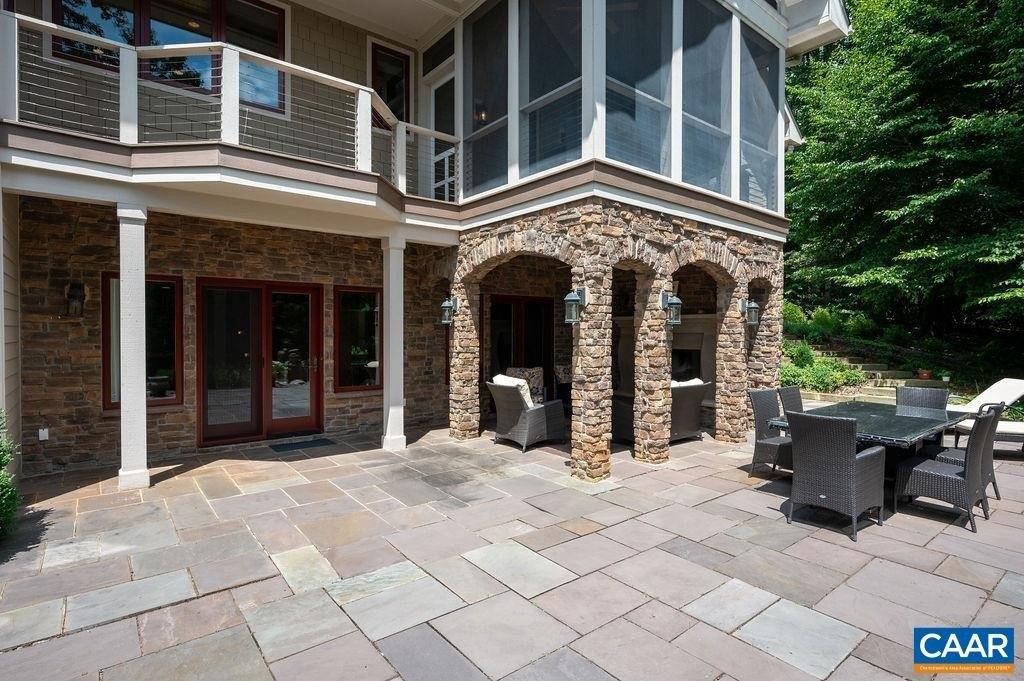 High Crest Ln, Nellysford, VA 22958