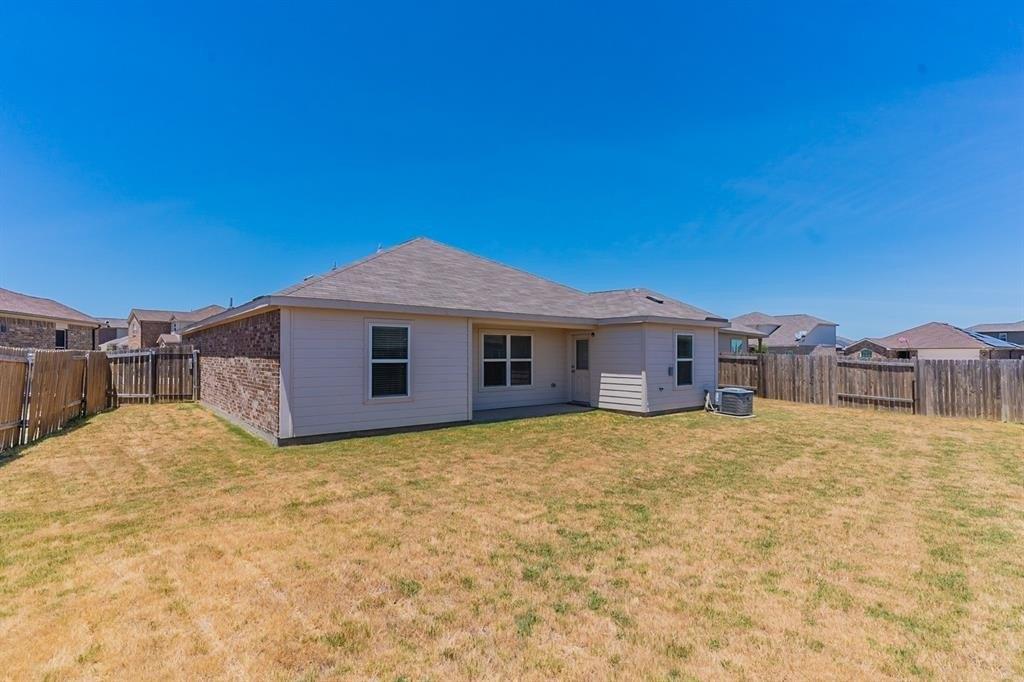Kennedy Dr, Venus, TX 76084
