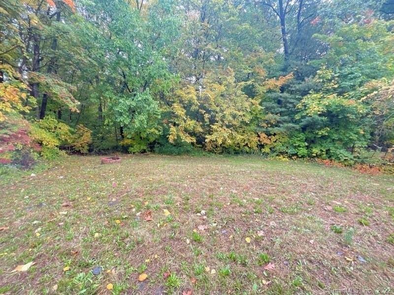 Stanwood Dr, New Britain, CT 06053