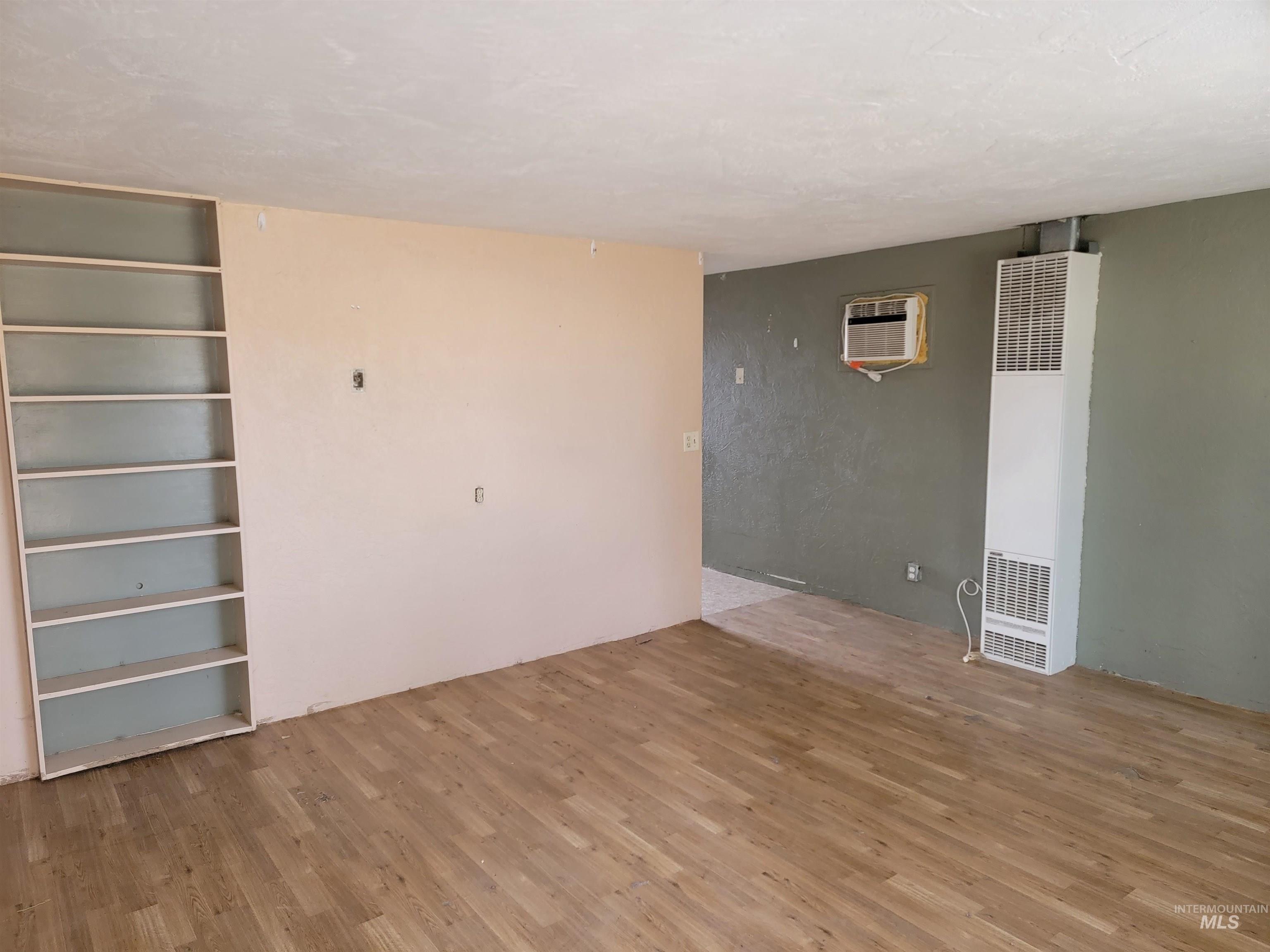 S Illinois Ave, Caldwell, ID 83605